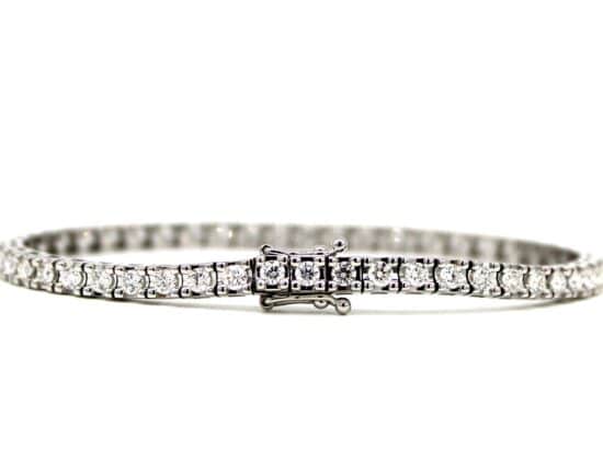 Tennisarmband i vitguld (18K) med diamanter (3,04ctv)