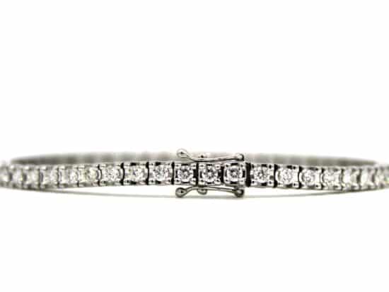 Tennisarmband, 18k vitguld, 2,36c diamant